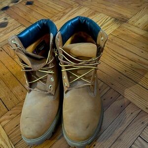 Timberland Khaki men size 9.5